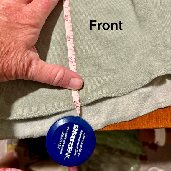 Crew neck sweatshirt with bulldog design NWT - Picture 7 of 8